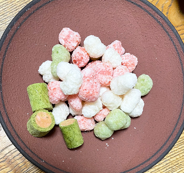 ひなまつりのお菓子　鬼滅の刃のひなあられあられ