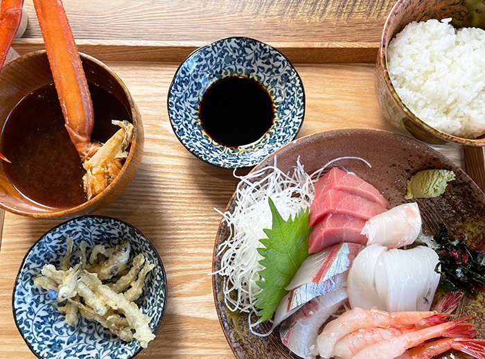 お刺身定食_お魚一魚