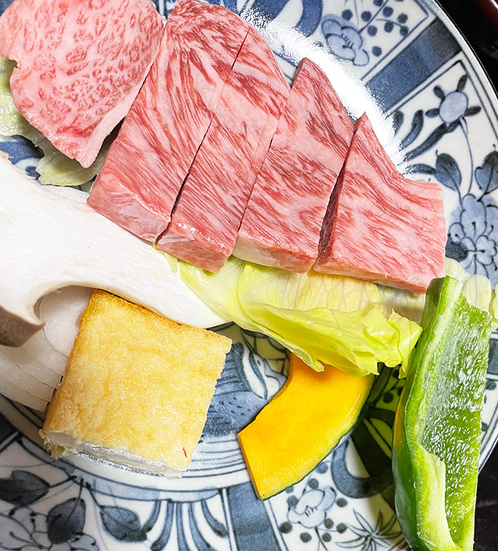お肉